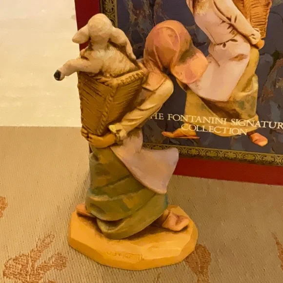 Vintage Fontanini Signature Series Figure,Miriam. Beautiful piece. - Picture 3 of 5